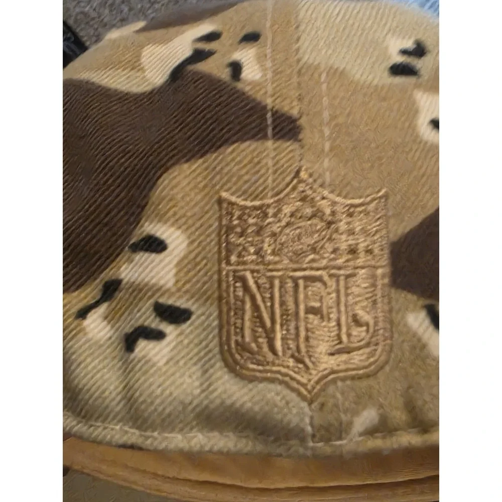nfl salute‎ to service hat.